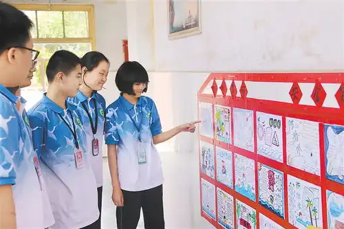 办防溺水手抄报展让警示教育入人心
