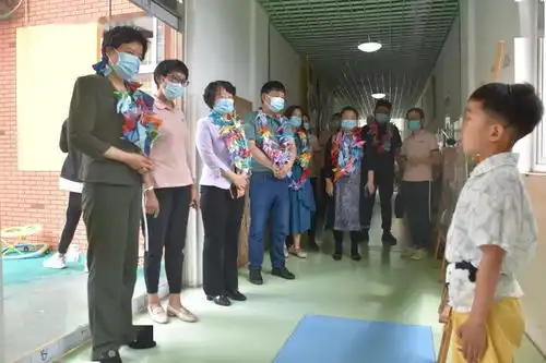 温暖关怀情暖童心丨县领导开展六一国际儿童节走访慰问活动