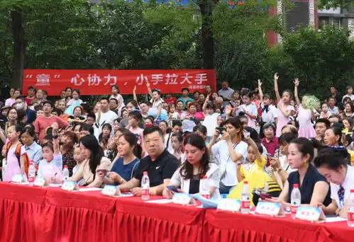 重庆开展童心协力小手拉大手垃圾分类活动