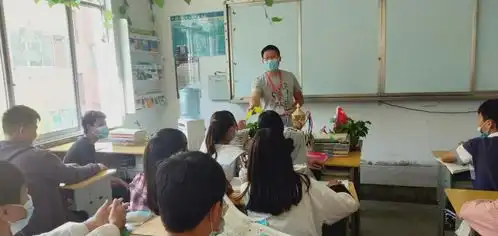 兴义市人民政府门户网站仓更镇开展绿书签进校园护苗活动