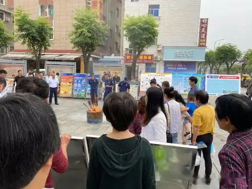 兴山县开展5.12全国防灾减灾日宣传教育活动