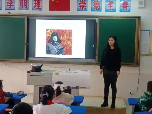 阿左旗各学校开展学雷锋主题活动,个个争当小雷锋