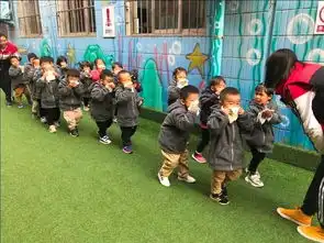 争当消防小卫士私立一中幼儿园消防安全演练